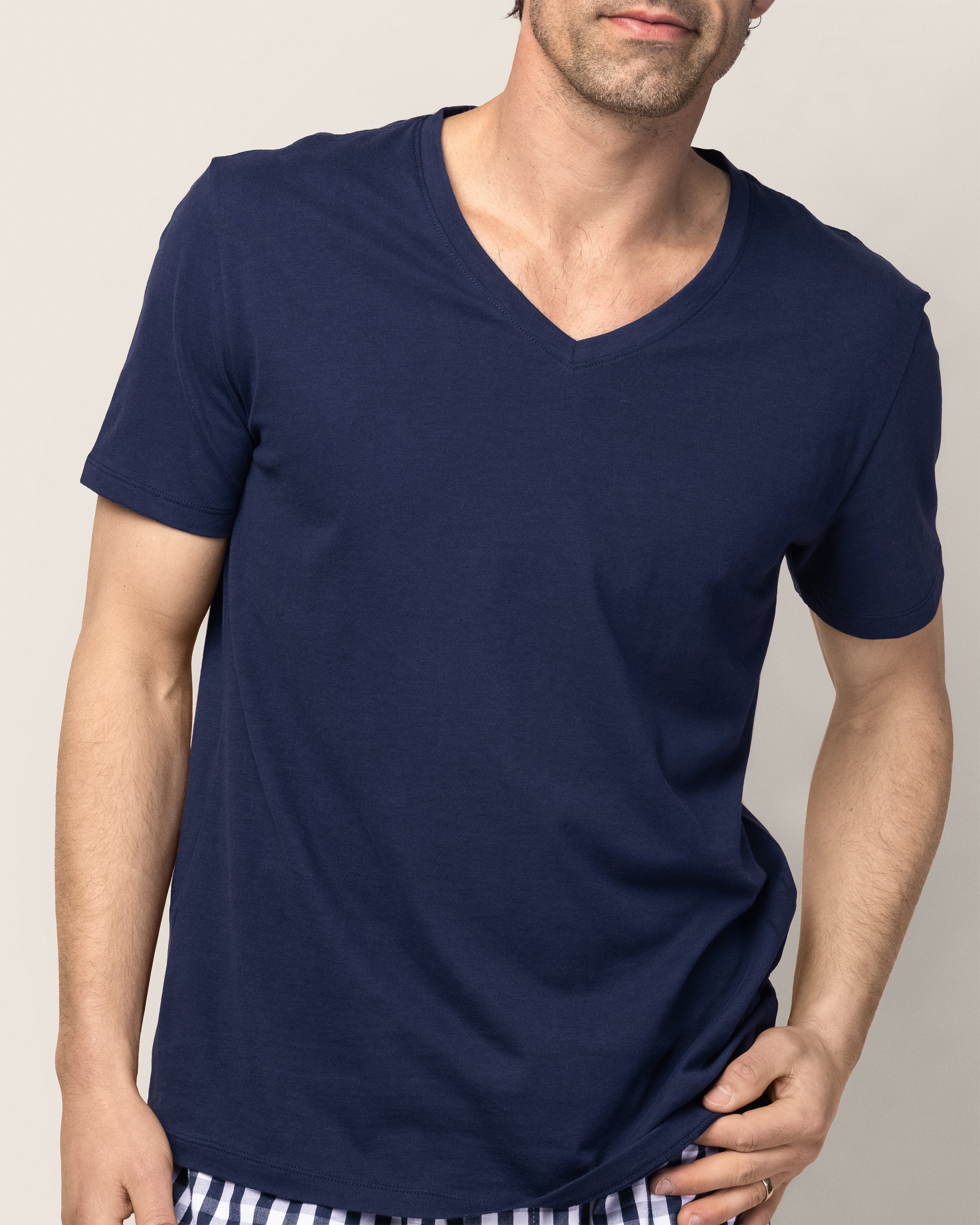 Men's Pima V-Neck Top in Navy